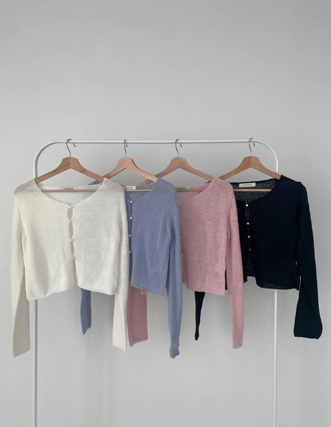 Loop Cropped Cardigan