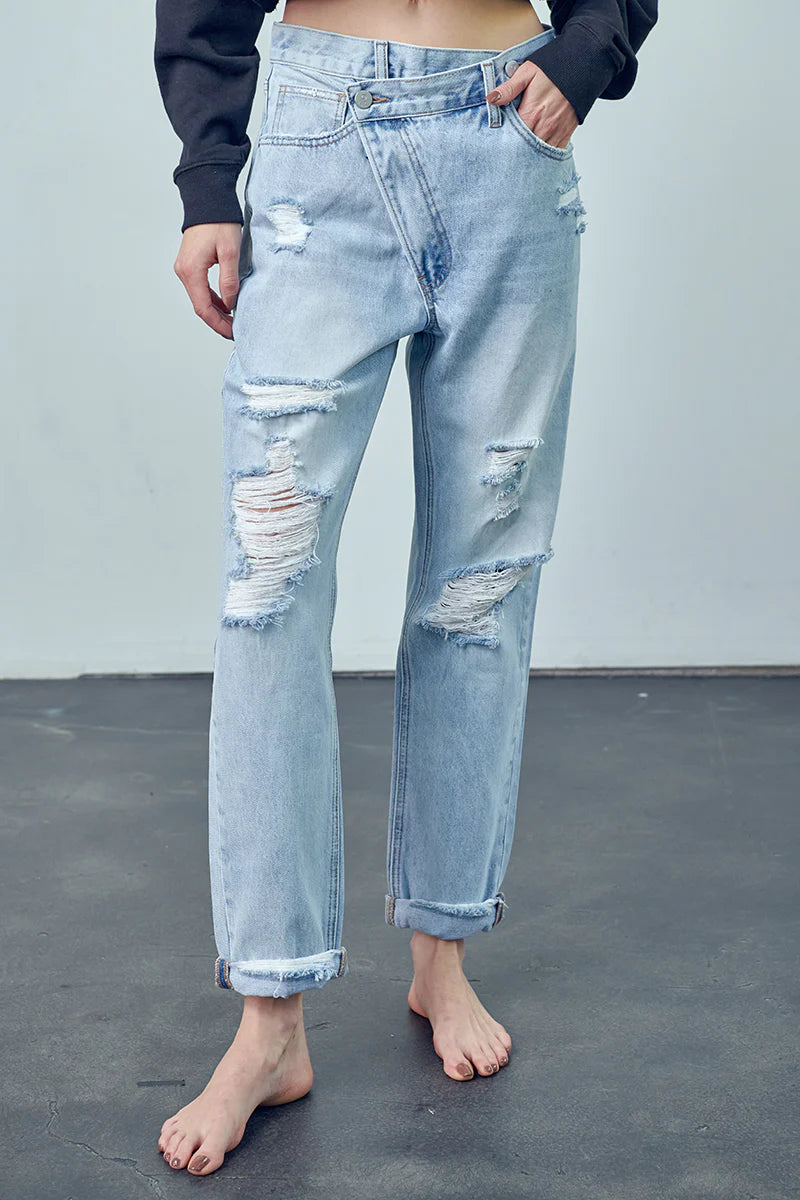 Weekend Crossover Jeans